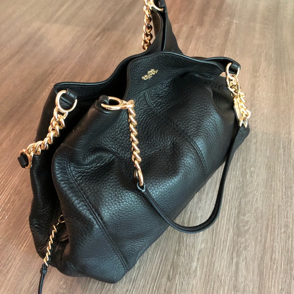 🖤 Coach Leather Purse